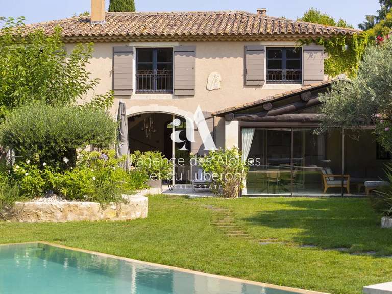 House Saint-Rémy-de-Provence - 5 bedrooms - 1800m²