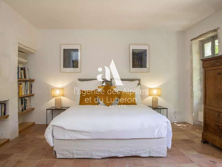 House Saint-Rémy-de-Provence - 7 bedrooms - 400m²