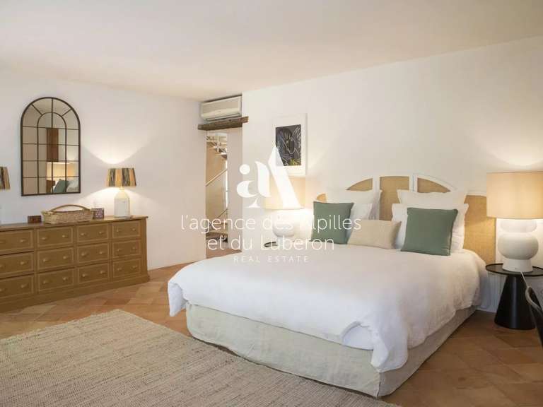 House Saint-Rémy-de-Provence - 7 bedrooms - 400m²