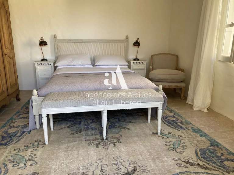 House Saint-Rémy-de-Provence - 5 bedrooms - 1000m²