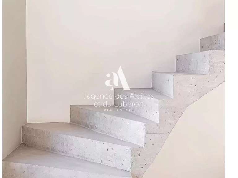 House Saint-Rémy-de-Provence - 4 bedrooms - 230m²