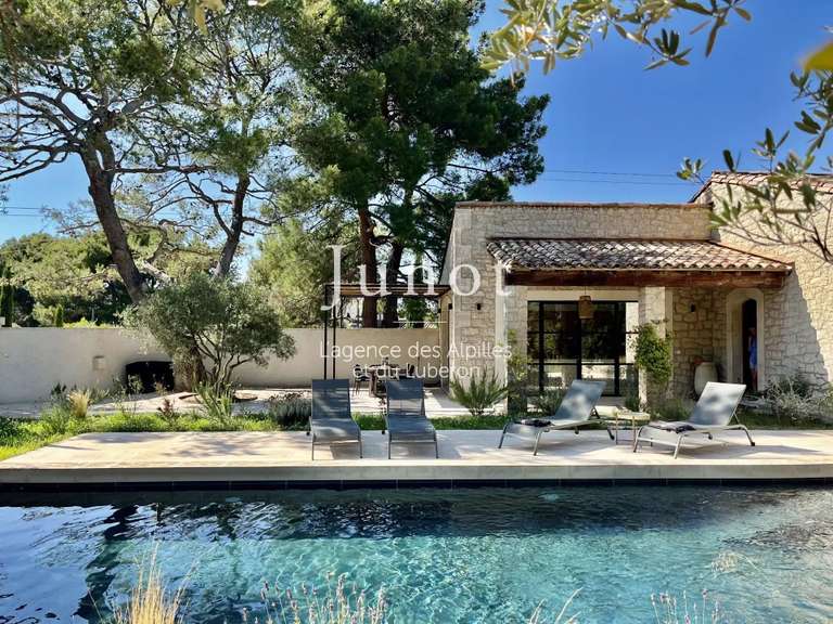 Maison Saint-Rémy-de-Provence - 4 chambres - 230m²