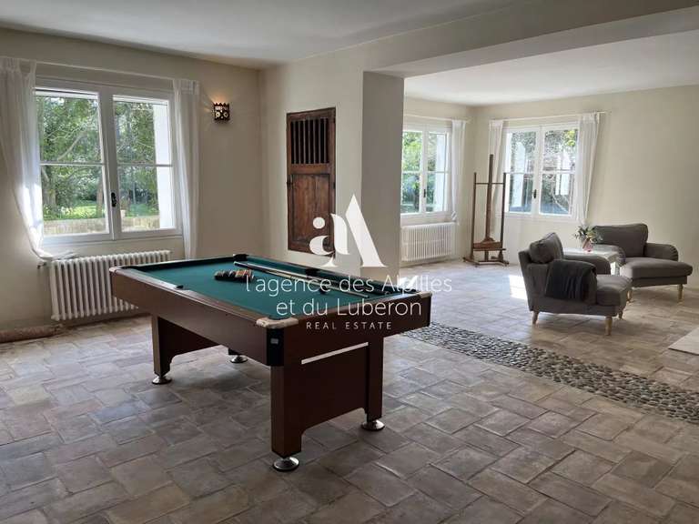 House Saint-Rémy-de-Provence - 6 bedrooms - 650m²