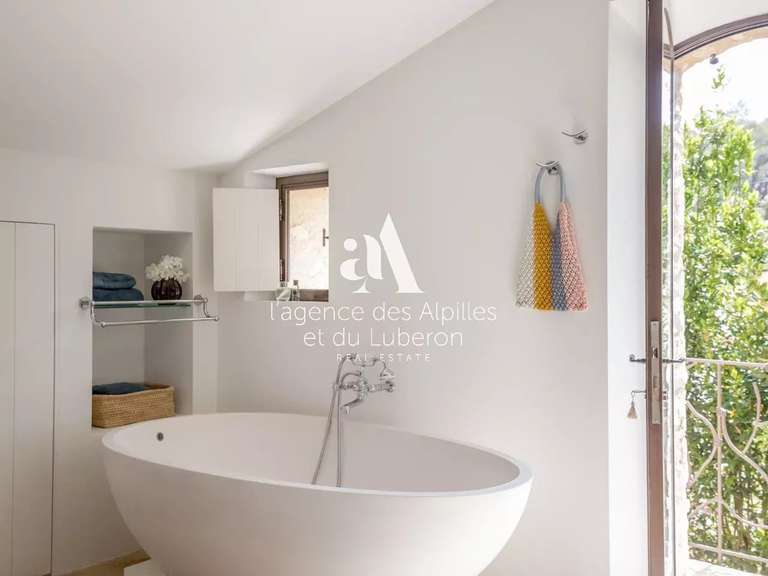 House Saint-Rémy-de-Provence - 4 bedrooms - 250m²