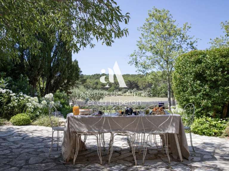 House Saint-Rémy-de-Provence - 4 bedrooms - 250m²