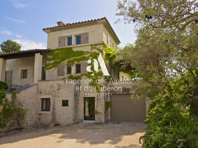 House Saint-Rémy-de-Provence - 8 bedrooms - 400m²