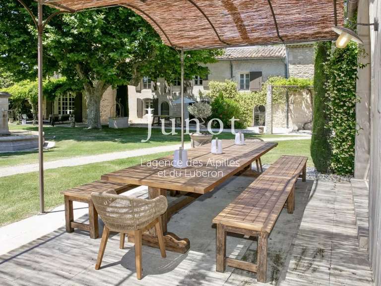 Maison Saint-Rémy-de-Provence - 6 chambres - 6500m²