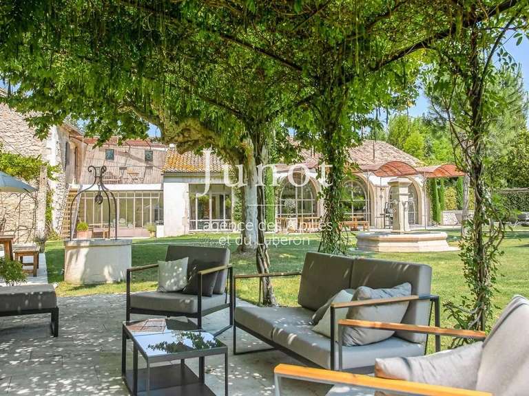 Maison Saint-Rémy-de-Provence - 6 chambres - 6500m²