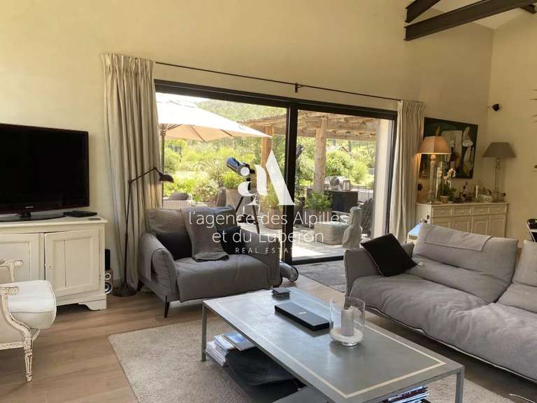 House Saint-Rémy-de-Provence - 4 bedrooms - 7000m²