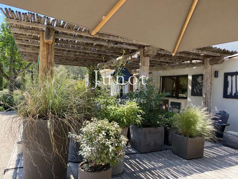 Maison Saint-Rémy-de-Provence - 4 chambres - 7000m²