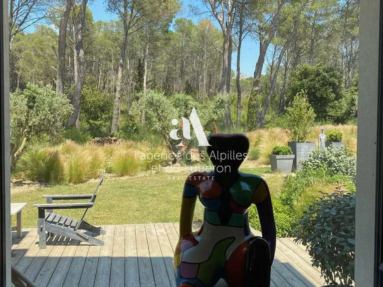 House Saint-Rémy-de-Provence - 4 bedrooms - 7000m²