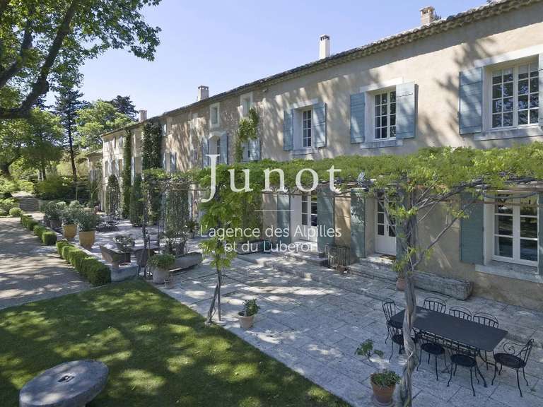 Maison Saint-Rémy-de-Provence - 10 chambres - 30000m²