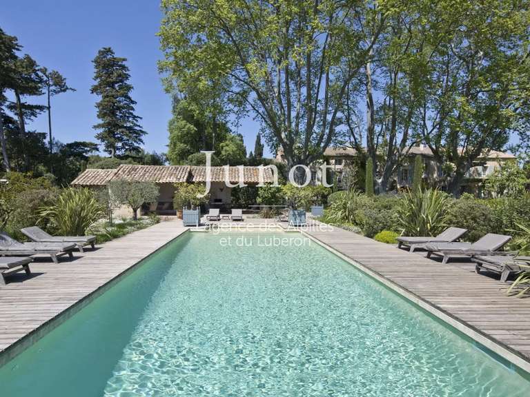 Maison Saint-Rémy-de-Provence - 10 chambres - 30000m²