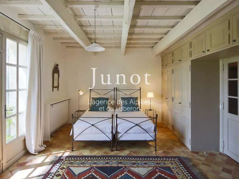 Maison Saint-Rémy-de-Provence - 10 chambres - 30000m²