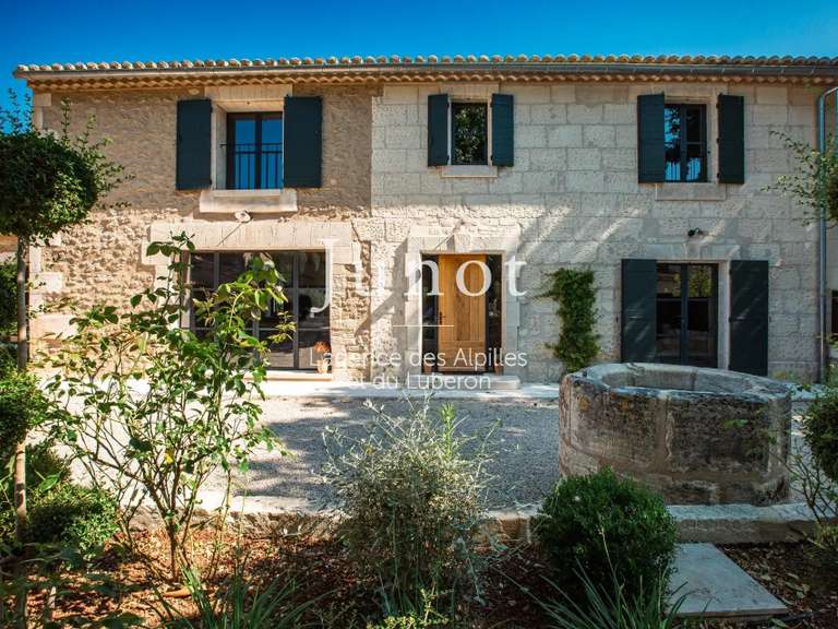 Maison Saint-Rémy-de-Provence - 4 chambres - 290m²