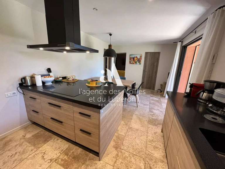 House Saint-Rémy-de-Provence - 6 bedrooms - 300m²