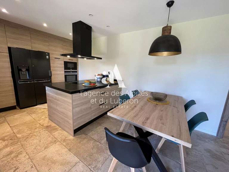 House Saint-Rémy-de-Provence - 6 bedrooms - 300m²