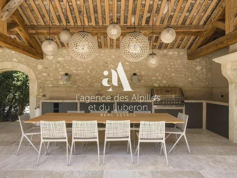 House Saint-Rémy-de-Provence - 5 bedrooms - 400m²