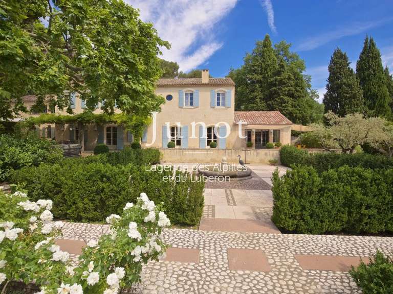 Maison Saint-Rémy-de-Provence - 9 chambres - 710m²