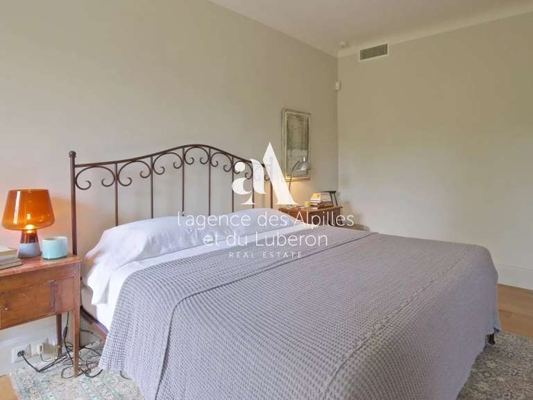 House Saint-Rémy-de-Provence - 9 bedrooms - 710m²