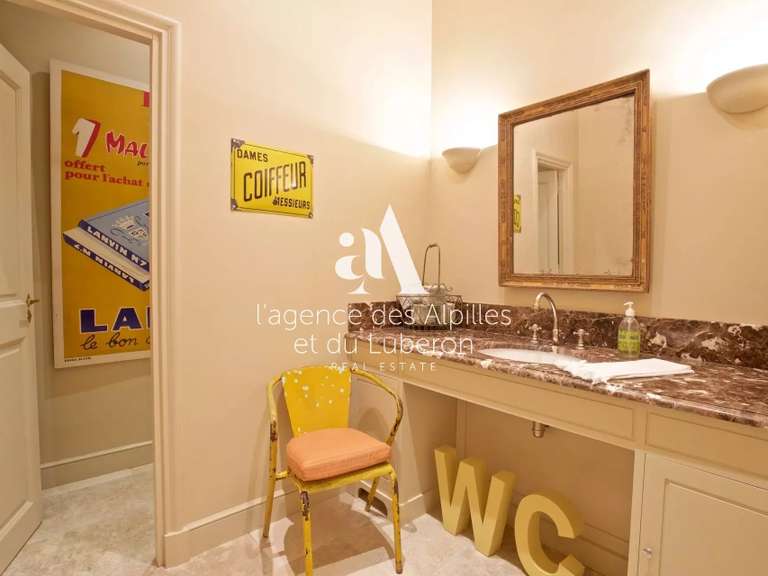 House Saint-Rémy-de-Provence - 9 bedrooms - 710m²