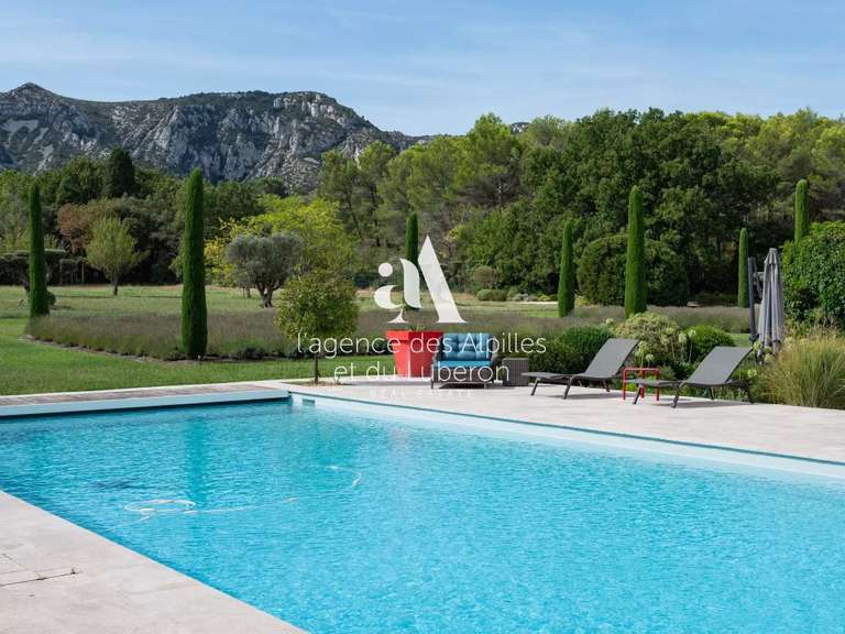 House Saint-Rémy-de-Provence - 7 bedrooms - 300m²