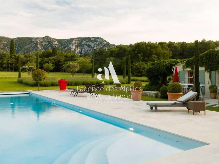 House Saint-Rémy-de-Provence - 7 bedrooms - 300m²