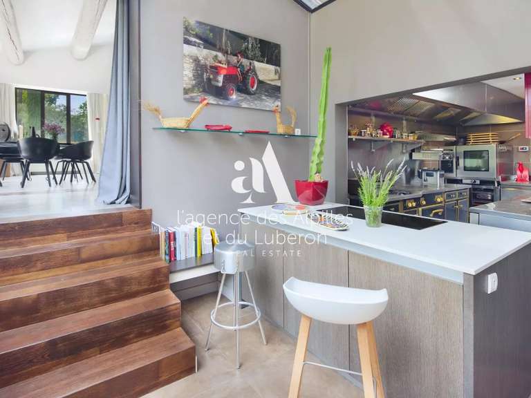 House Saint-Rémy-de-Provence - 8 bedrooms - 5000m²