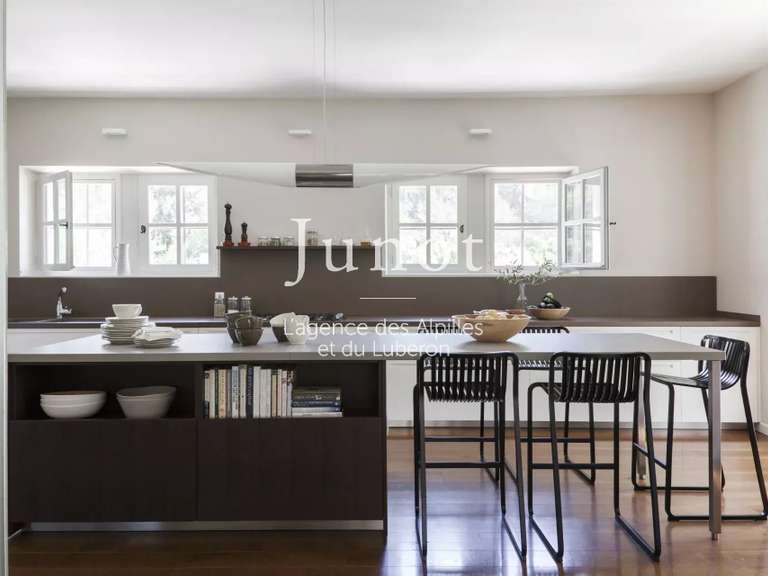 Maison Saint-Rémy-de-Provence - 6 chambres - 12000m²