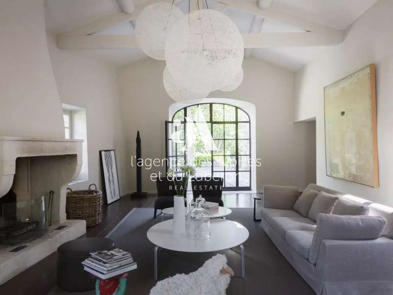 House Saint-Rémy-de-Provence - 6 bedrooms - 12000m²