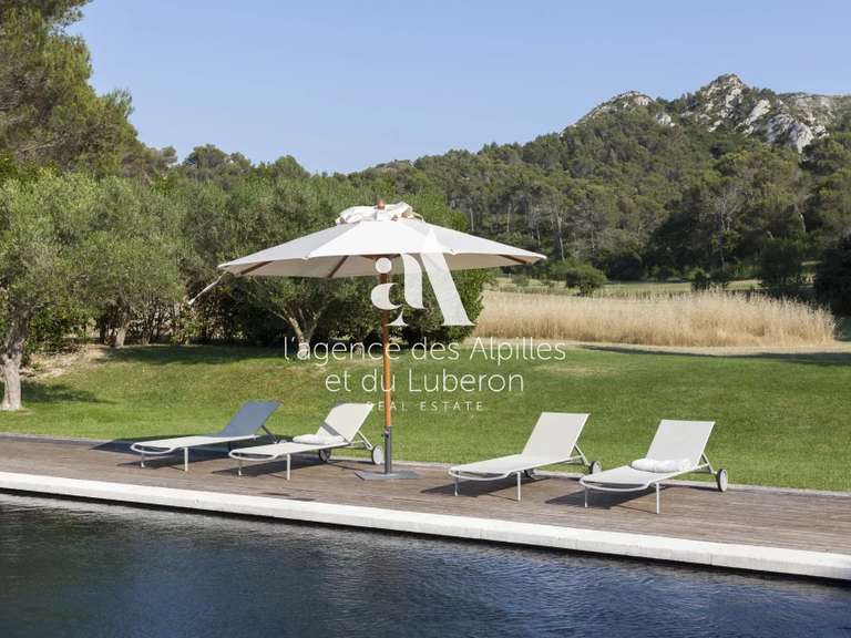 House Saint-Rémy-de-Provence - 6 bedrooms - 12000m²