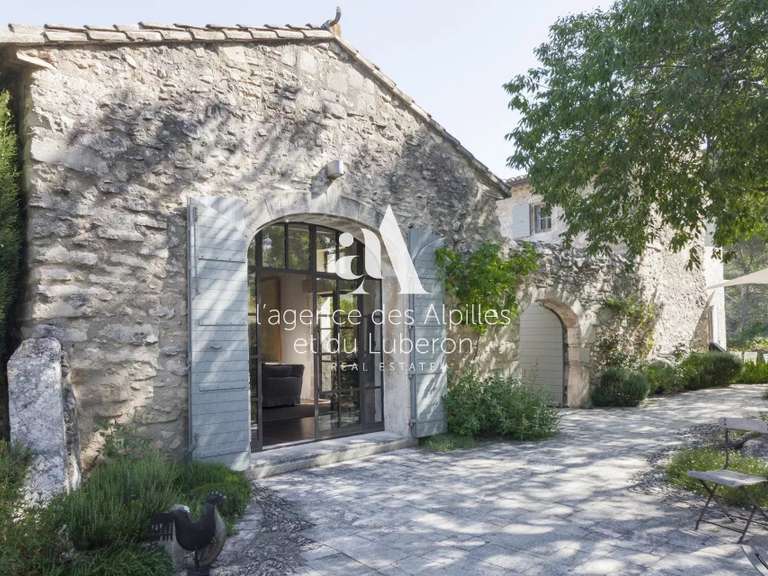 House Saint-Rémy-de-Provence - 6 bedrooms - 12000m²