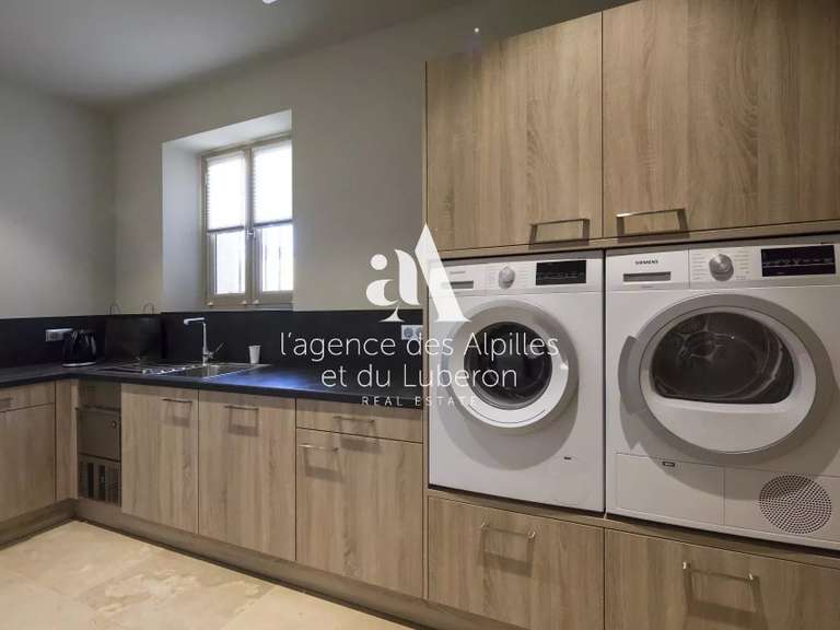 House Saint-Rémy-de-Provence - 5 bedrooms - 300m²