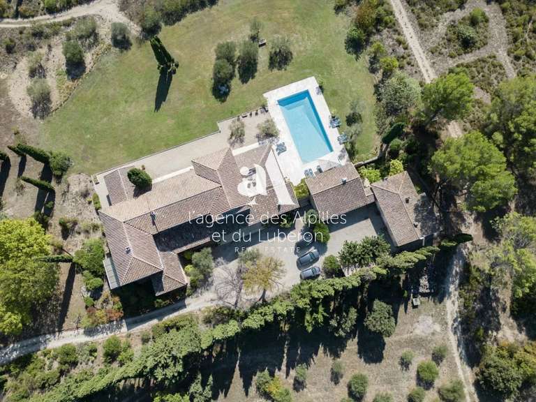 House Saint-Rémy-de-Provence - 8 bedrooms - 500m²