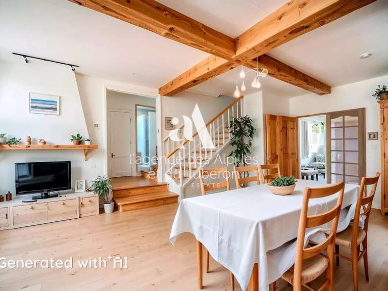 House Saint-Rémy-de-Provence - 3 bedrooms - 210m²