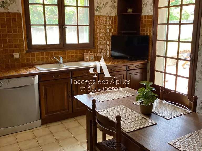 Maison Saint-Rémy-de-Provence - 3 chambres - 210m²