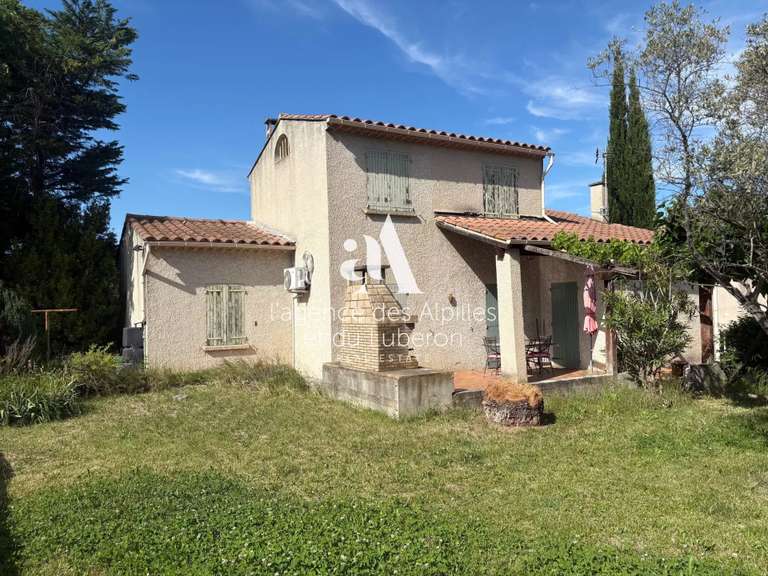 Maison Saint-Rémy-de-Provence - 3 chambres - 210m²