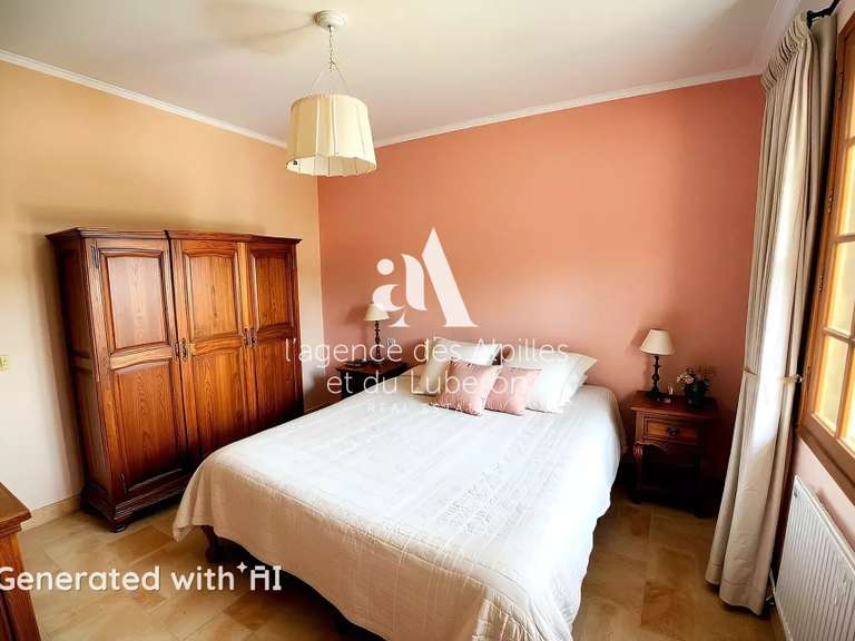 Maison Saint-Rémy-de-Provence - 3 chambres - 210m²
