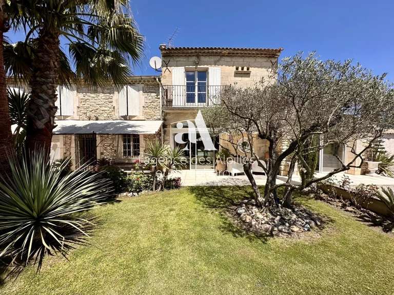 House Saint-Rémy-de-Provence - 4 bedrooms - 339m²