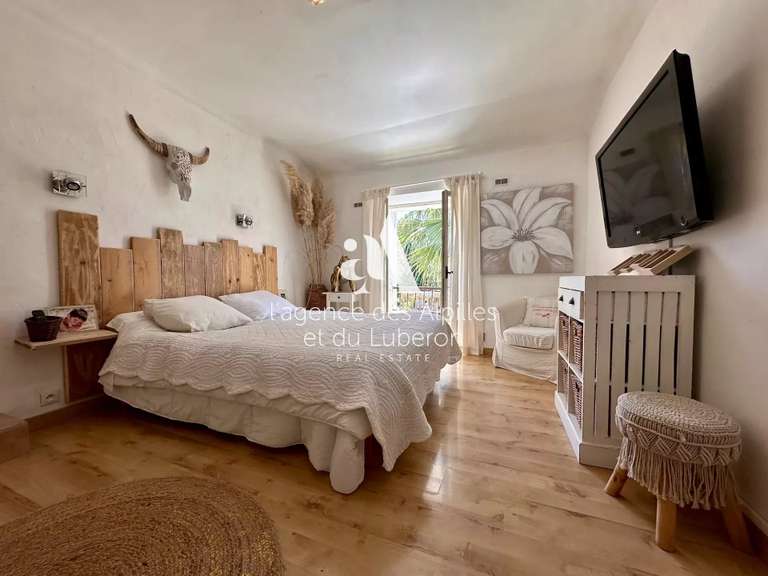 House Saint-Rémy-de-Provence - 4 bedrooms - 339m²