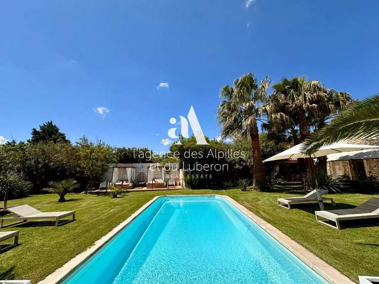 House Saint-Rémy-de-Provence - 4 bedrooms - 339m²