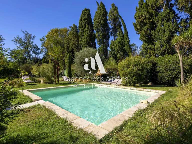 House Saint-Rémy-de-Provence - 4 bedrooms - 281m²