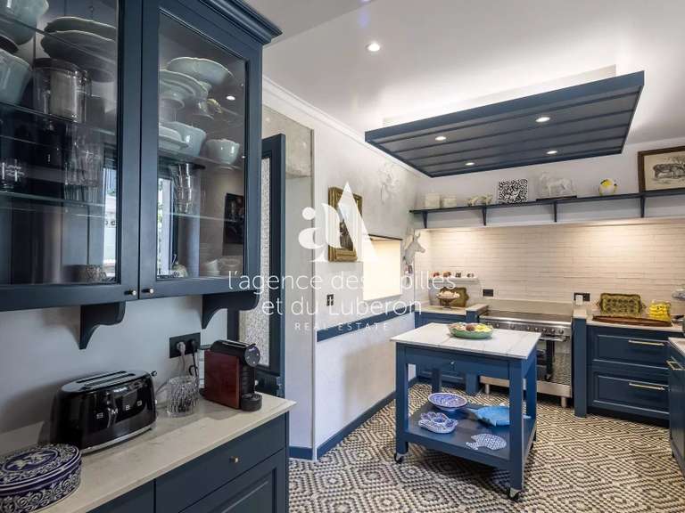 Maison Saint-Rémy-de-Provence - 3 chambres - 200m²