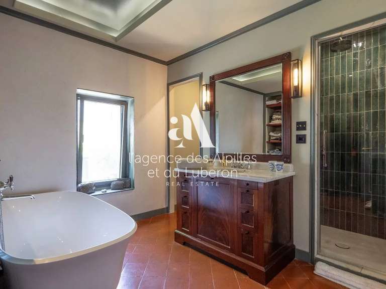 Maison Saint-Rémy-de-Provence - 3 chambres - 200m²