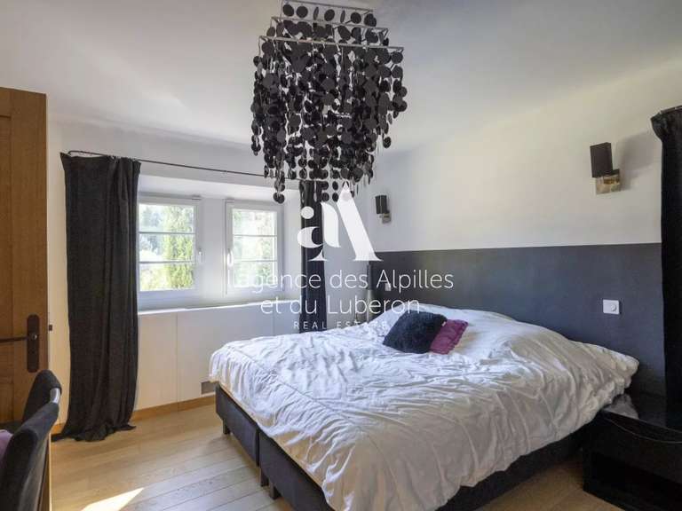 House Saint-Rémy-de-Provence - 5 bedrooms - 300m²