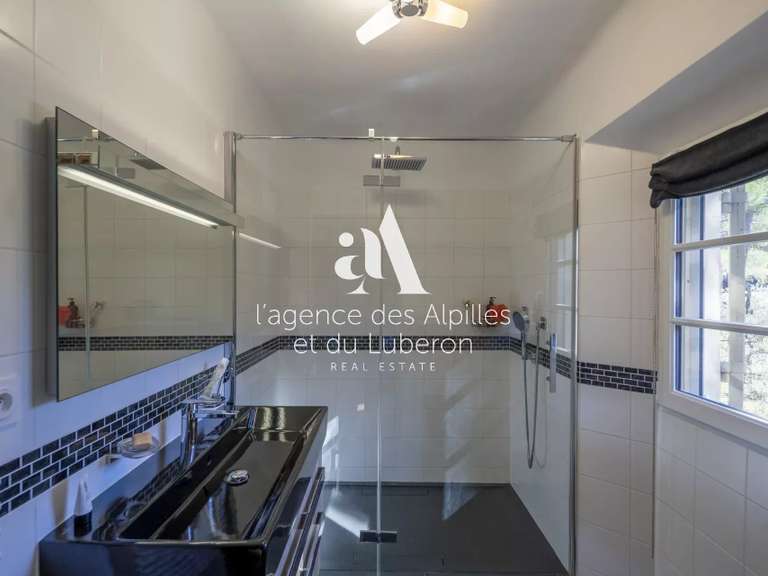 House Saint-Rémy-de-Provence - 5 bedrooms - 300m²