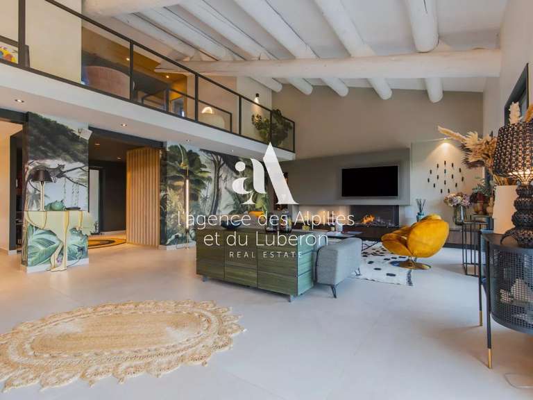 Maison Saint-Rémy-de-Provence - 4 chambres - 250m²