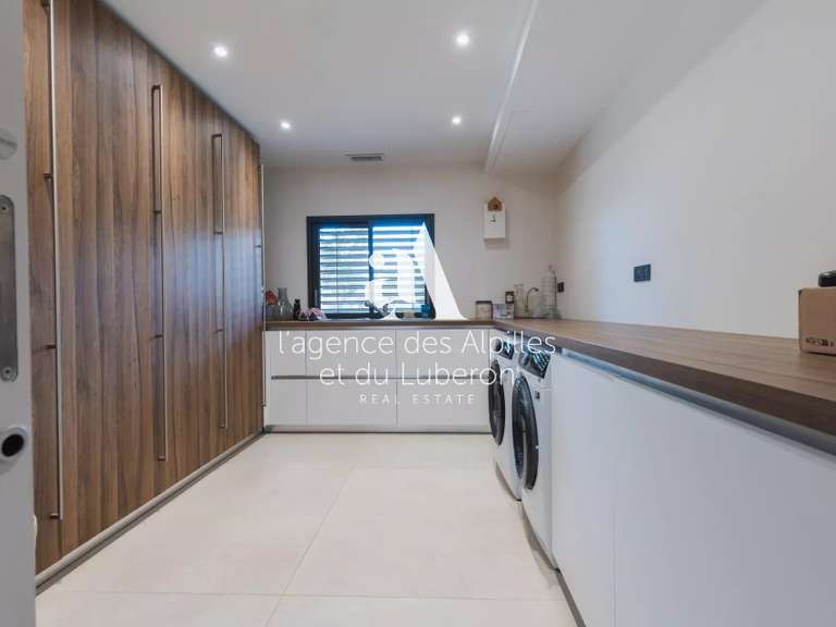 Maison Saint-Rémy-de-Provence - 4 chambres - 250m²