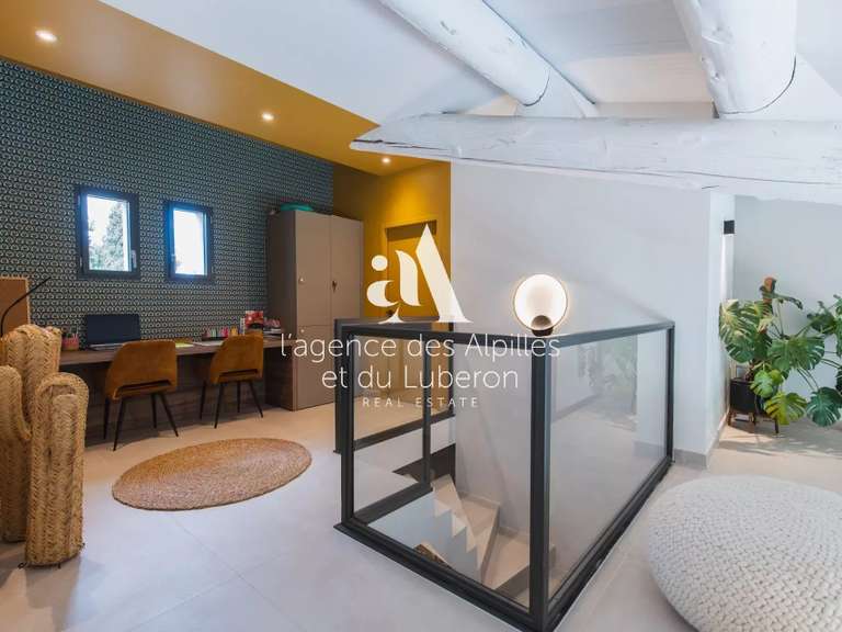 Maison Saint-Rémy-de-Provence - 4 chambres - 250m²