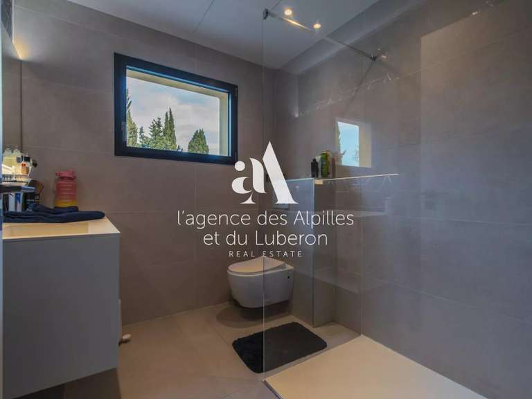 Maison Saint-Rémy-de-Provence - 4 chambres - 250m²